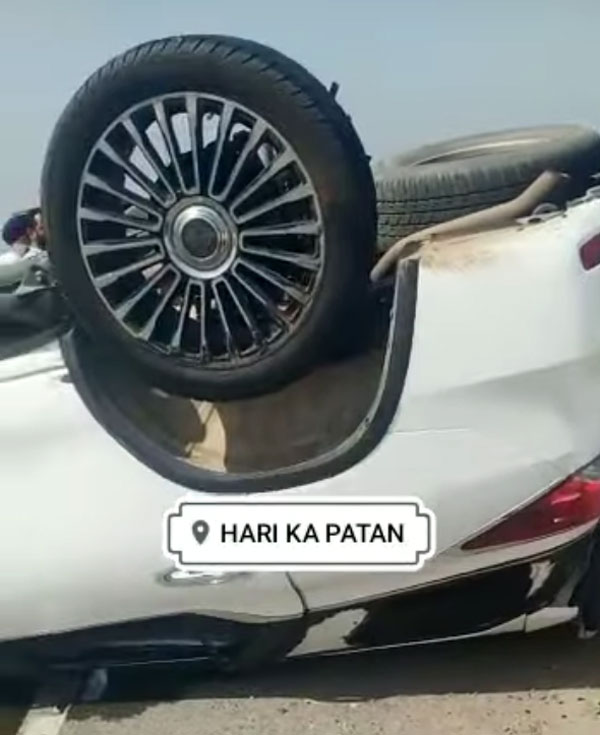 Dangers Of Installing Unbranded Alloy Wheels: Toyota Fortuner Crashes & Rolls Over Six Times Due To Broken Alloy Wheel Dangers Of Installing Unbranded Alloy Wheels: Toyota Fortuner Crashes & Rolls Over Six Times Due To Broken Alloy Wheel