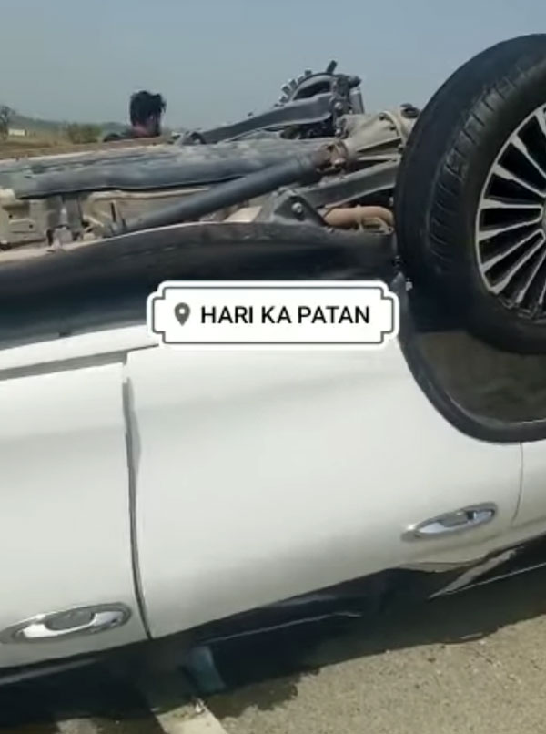 Dangers Of Installing Unbranded Alloy Wheels: Toyota Fortuner Crashes & Rolls Over Six Times Due To Broken Alloy Wheel Dangers Of Installing Unbranded Alloy Wheels: Toyota Fortuner Crashes & Rolls Over Six Times Due To Broken Alloy Wheel