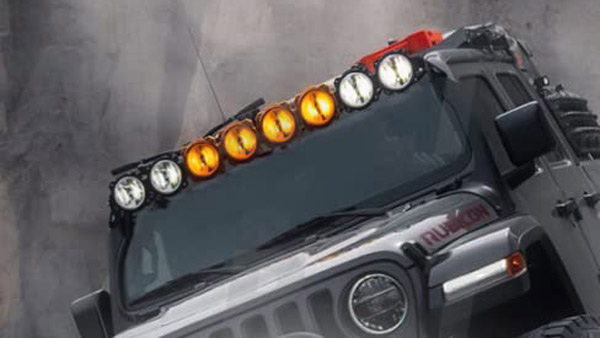 Spotlights Vs Floodlights: What Type Of Auxiliary Lamps Should You Use In Your Car?