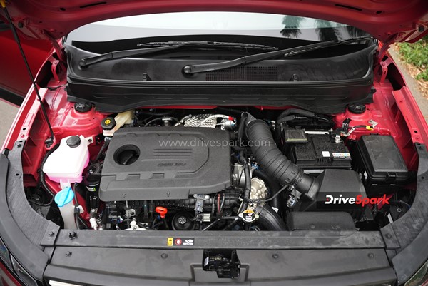 2022 Hyundai Venue Review: Design, Specs, Performance, Interiors, Features, & Other Details