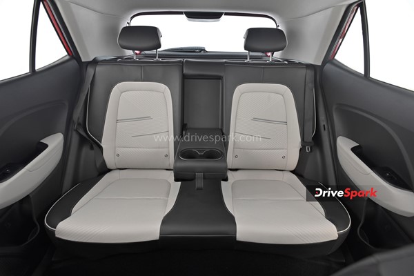 2022 Hyundai Venue Review: Design, Specs, Performance, Interiors, Features, & Other Details