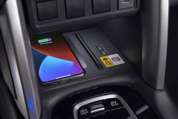 Toyota Hyryder Spied During TVC Shoot: Debut On July 1