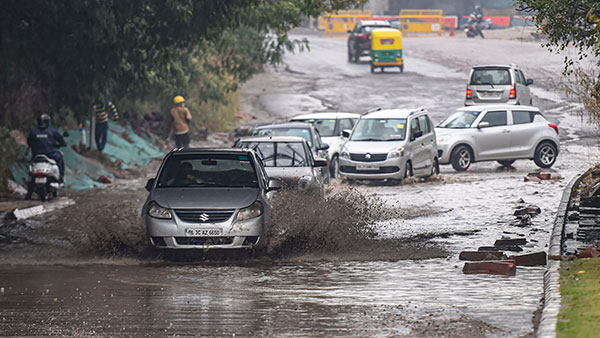 10 Monsoon Driving Tips You Should Follow 