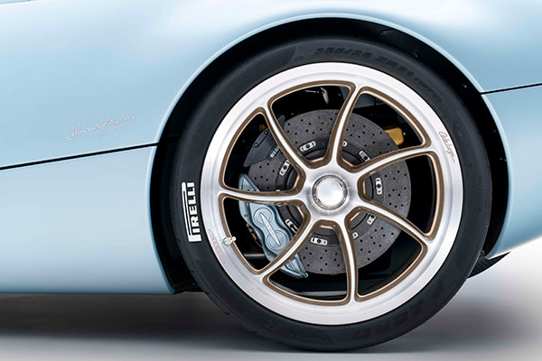 €7 Million Pagani Huayra Codalunga Revealed 