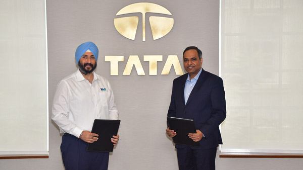 Tata Motors Bags Order For 10,000 EVs: Blusmart Orders More Units Of XPRES T EVs Tata Motors Bags Order For 10,000 EVs: Blusmart Orders More Units Of XPRES T EVs