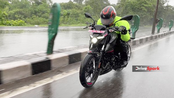 Bajaj Pulsar N160 Review: Design, Specs, Performance, Features, Handling, Ride Comfort & Other Details