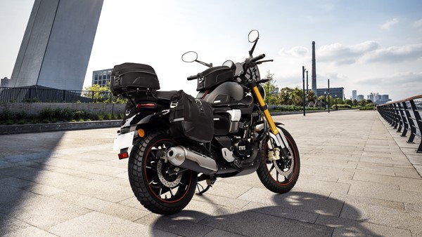 Bajaj Dominar 250 Vs TVS Ronin - Design, Features, Powertrain & More