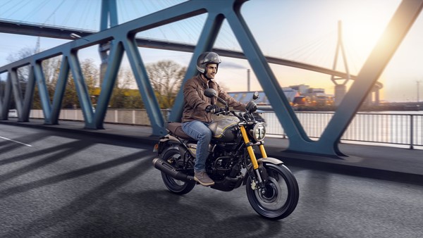 Bajaj Dominar 250 Vs TVS Ronin - Design, Features, Powertrain & More