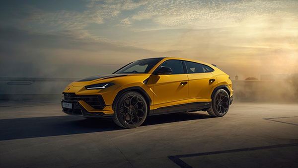 Lamborghini Urus Performante Revealed At Monterey Car Week - Super SUV Gets Crazier