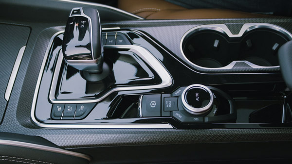 MG ‘Advanced Gloster’ Launched In India At Rs 31.99 Lakh - Comes with 75 Connected Car Features