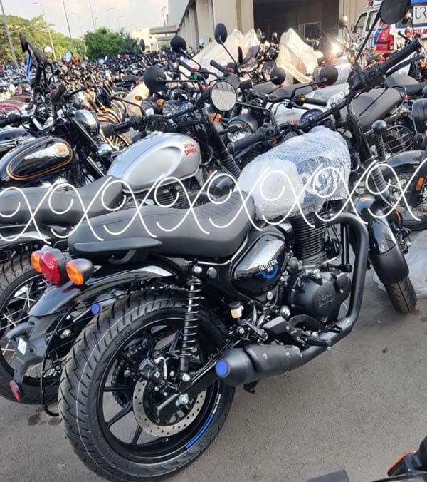 Royal Enfield Hunter 350 To Be Available In 3 Variants - Retro, Metro, & Metro Rebel