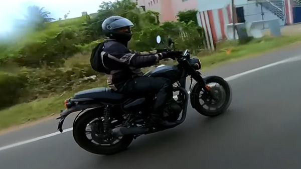 Royal Enfield Hunter 350 To Be Available In 3 Variants - Retro, Metro, & Metro Rebel