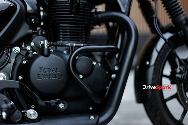 Royal Enfield Hunter 350 First Ride Review - New Age Shikari On The Prowl In Bangkok