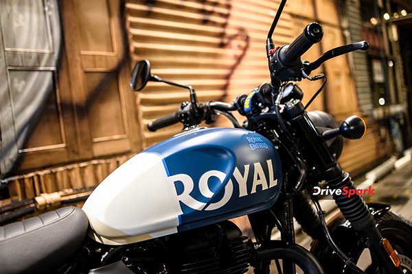 Royal Enfield Hunter 350 First Ride Review - New Age Shikari On The Prowl In Bangkok