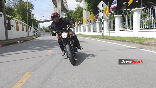 Royal Enfield Hunter 350 First Ride Review - New Age Shikari On The Prowl In Bangkok