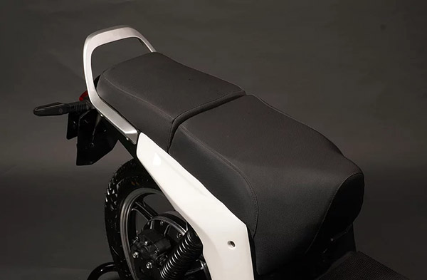 Log9 Materials Partners With Gravton Motors - Electric Scooter With 15 Minutes Charging Time