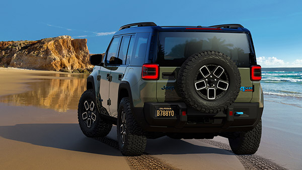 Jeep Reveals 3 New All-Electric SUVs - Avenger, Recon & Wagoneer S