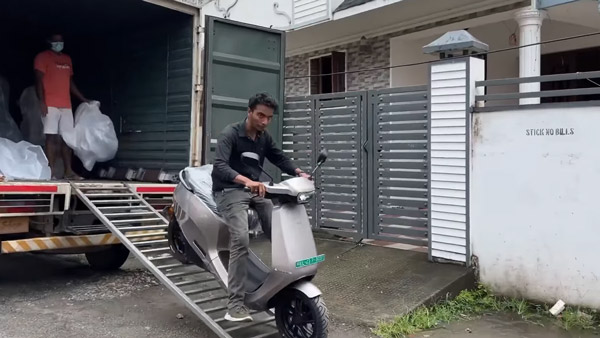 2022 Ola S1 Electric Scooter Deliveries Commence - More Range, Top Speed & Features