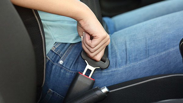 Seatbelt Clips & Alarm Stoppers To Be Banned In India: Government To Take Action After Cyrus Mistry Death