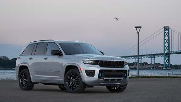 Jeep Grand Cherokee Teased Ahead Of November Launch