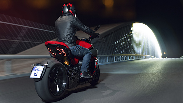 Ducati Diavel V4 Revealed - Diabolical Bruiser Get Even More Devilish