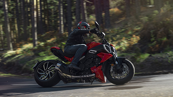 Ducati Diavel V4 Revealed - Diabolical Bruiser Get Even More Devilish