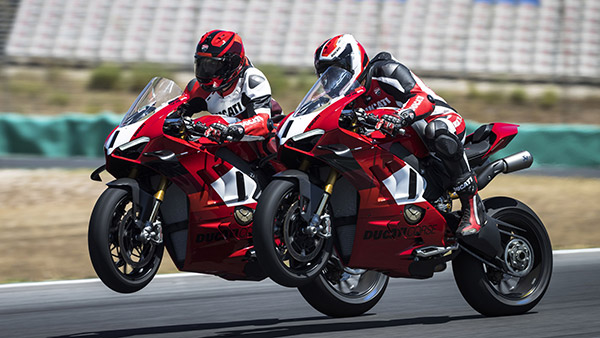 237bhp Ducati Panigale V4 R Is A Homologation Special That Revs To 16,500rpm