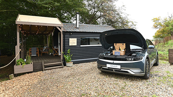 Hotel Hyundai Is The World's First Car-Powered Hotel - The Perfect Eco-Glamping Experience?