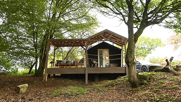 Hotel Hyundai Is The World's First Car-Powered Hotel - The Perfect Eco-Glamping Experience?