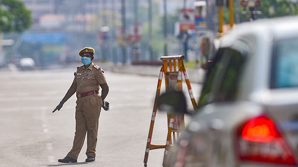 No Fines In Gujarat During Diwali: Gujarat Police To Give Flowers To Traffic Law Offenders