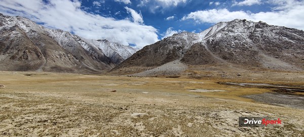 Honda CB350 Sunchasers — A Higher Chase: Roadtripping High In The Mountains Of Ladakh