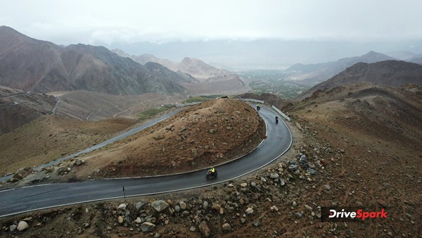 Honda CB350 Sunchasers — A Higher Chase: Roadtripping High In The Mountains Of Ladakh