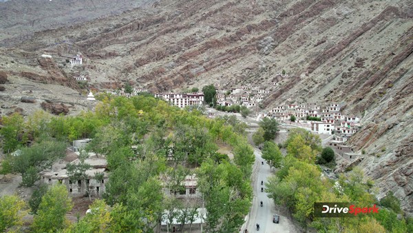 Honda CB350 Sunchasers — A Higher Chase: Roadtripping High In The Mountains Of Ladakh