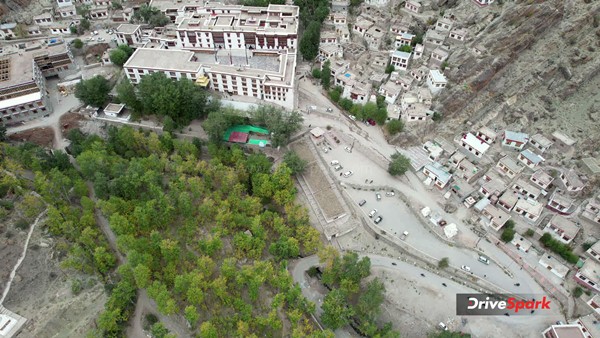Honda CB350 Sunchasers — A Higher Chase: Roadtripping High In The Mountains Of Ladakh