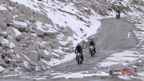 Honda CB350 Sunchasers — A Higher Chase: Roadtripping High In The Mountains Of Ladakh