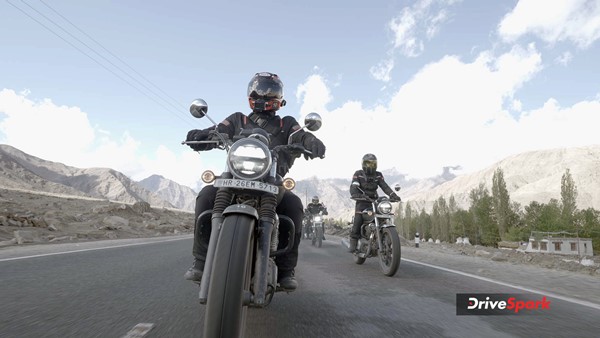Honda CB350 Sunchasers — A Higher Chase: Roadtripping High In The Mountains Of Ladakh