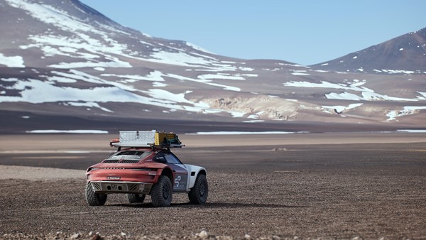 Porsche 911 Goes Where No Sports Car Has Gone Before - Climbs Slopes Of The World's Tallest Volcano