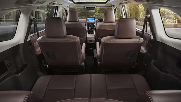 toyota innova hycross interior