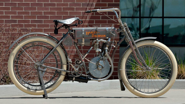 This Harley Davidson Motorcycle Breaks Auction Record - Side