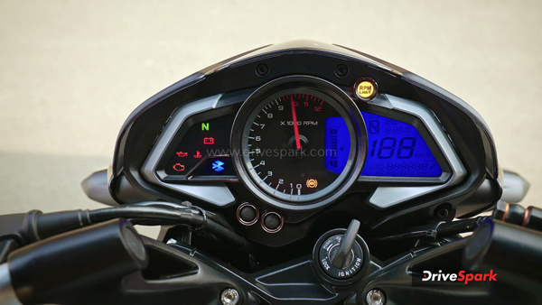 2023 bajaj pulsar ns 200 instrument cluster
