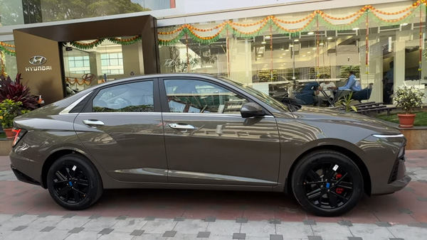 2023 Hyundai Verna Delivery - Telluride Brown - Side View