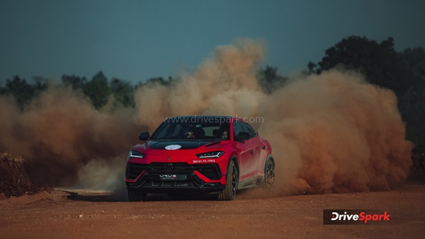 lamborghini urus performante review off road