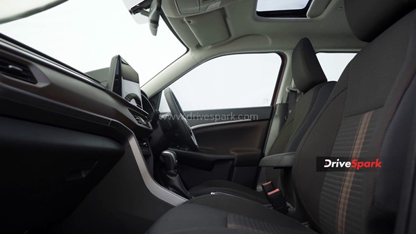Maruti Suzuki Brezza CNG Variants Explained – Interior