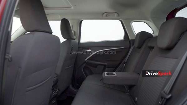 Brezza CNG Vs Brezza Petrol – Interior