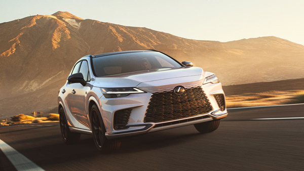 2023 lexus rx running shot