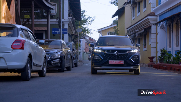 maruti suzuki fronx tracking shot city maruti suzuki fronx tracking shot city