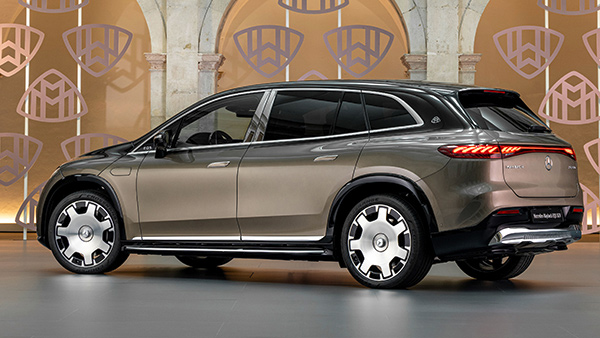 mercedes-maybach eqs suv rear three quarter profile