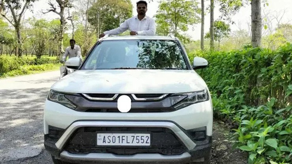 Thieves Steal Maruti Suzuki Brezza SUV 