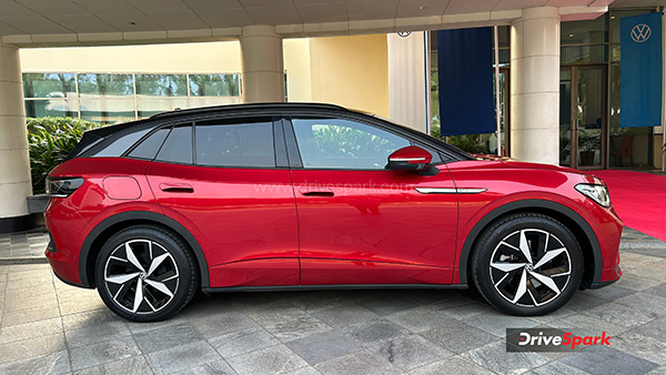 volkswagen id4 gtx side profile