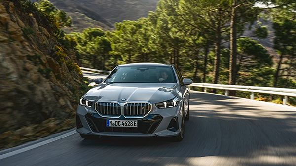 2023 bmw 5 series